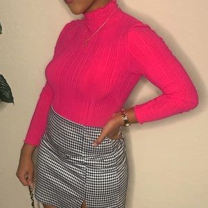 💕H&M Hot Pink Mesh Top💕